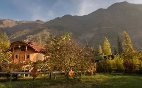 Cascada Lodge Cajon del Maipo